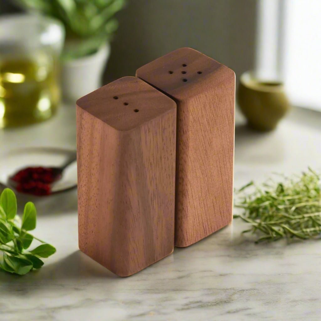 Salt & Pepper Shakers on an Acacia Wood Base - Boske.store