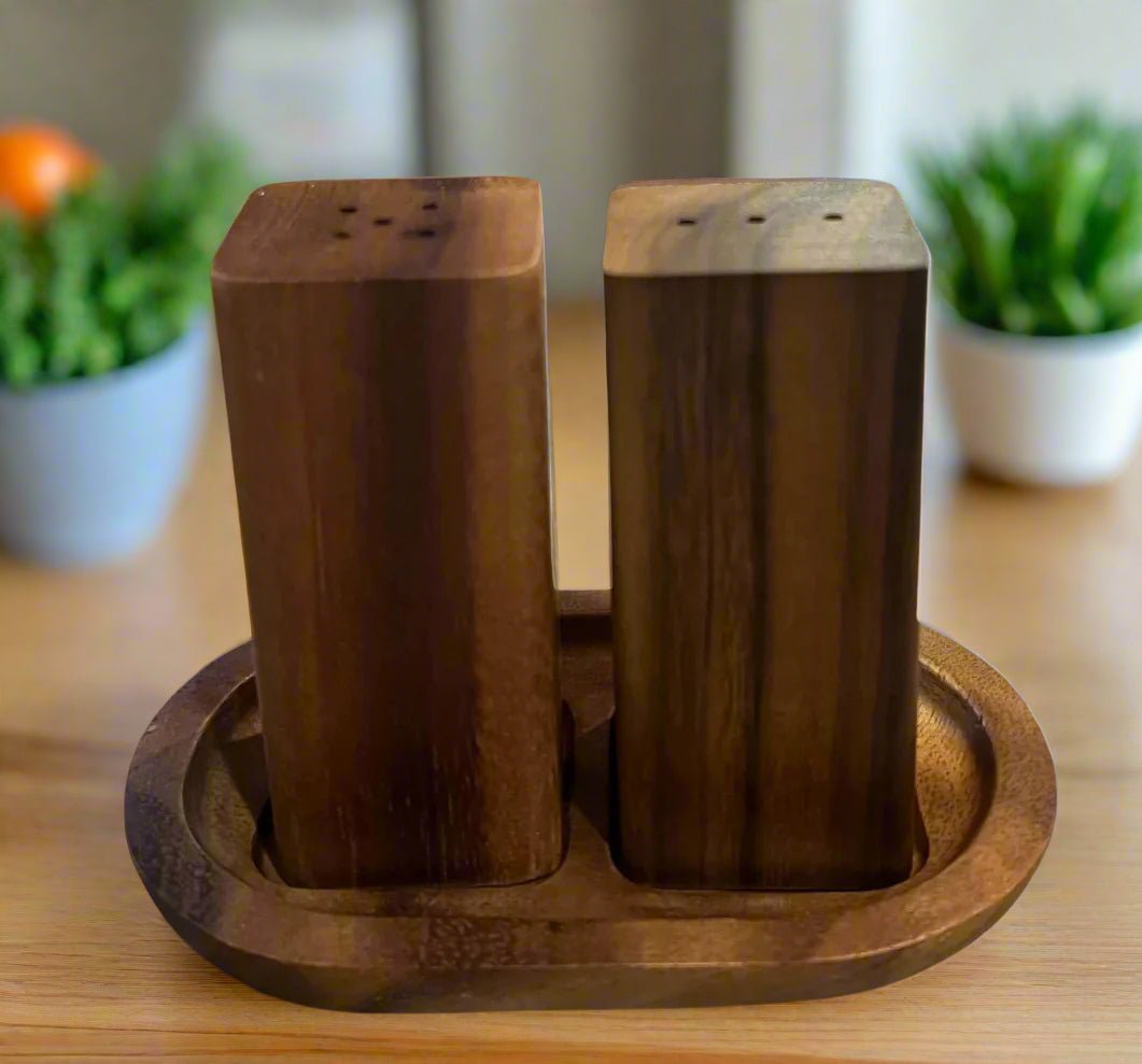 Salt & Pepper Shakers on an Acacia Wood Base - Boske.store