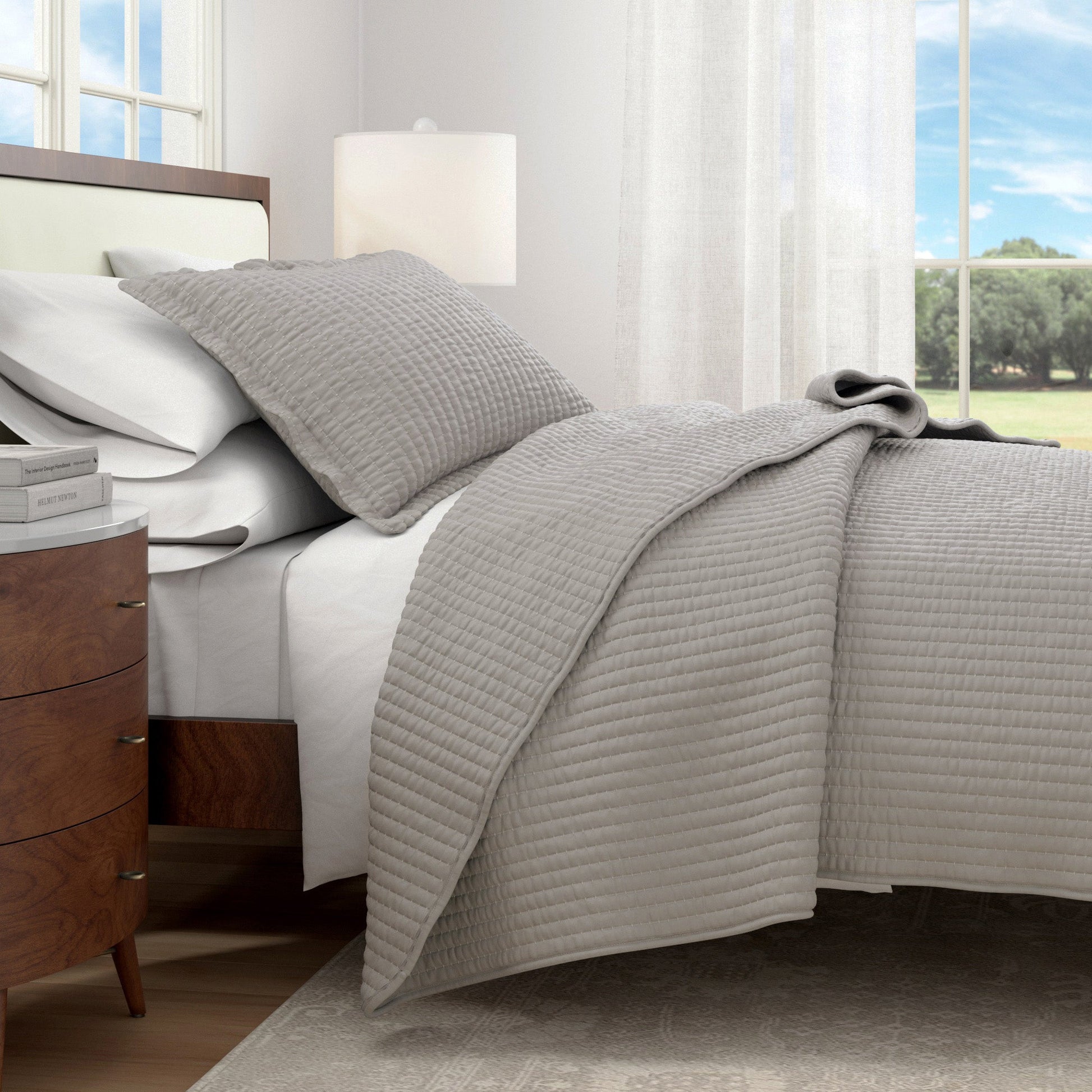 3 - Piece Solid Quilt - Alicia Collection - Boske.store
