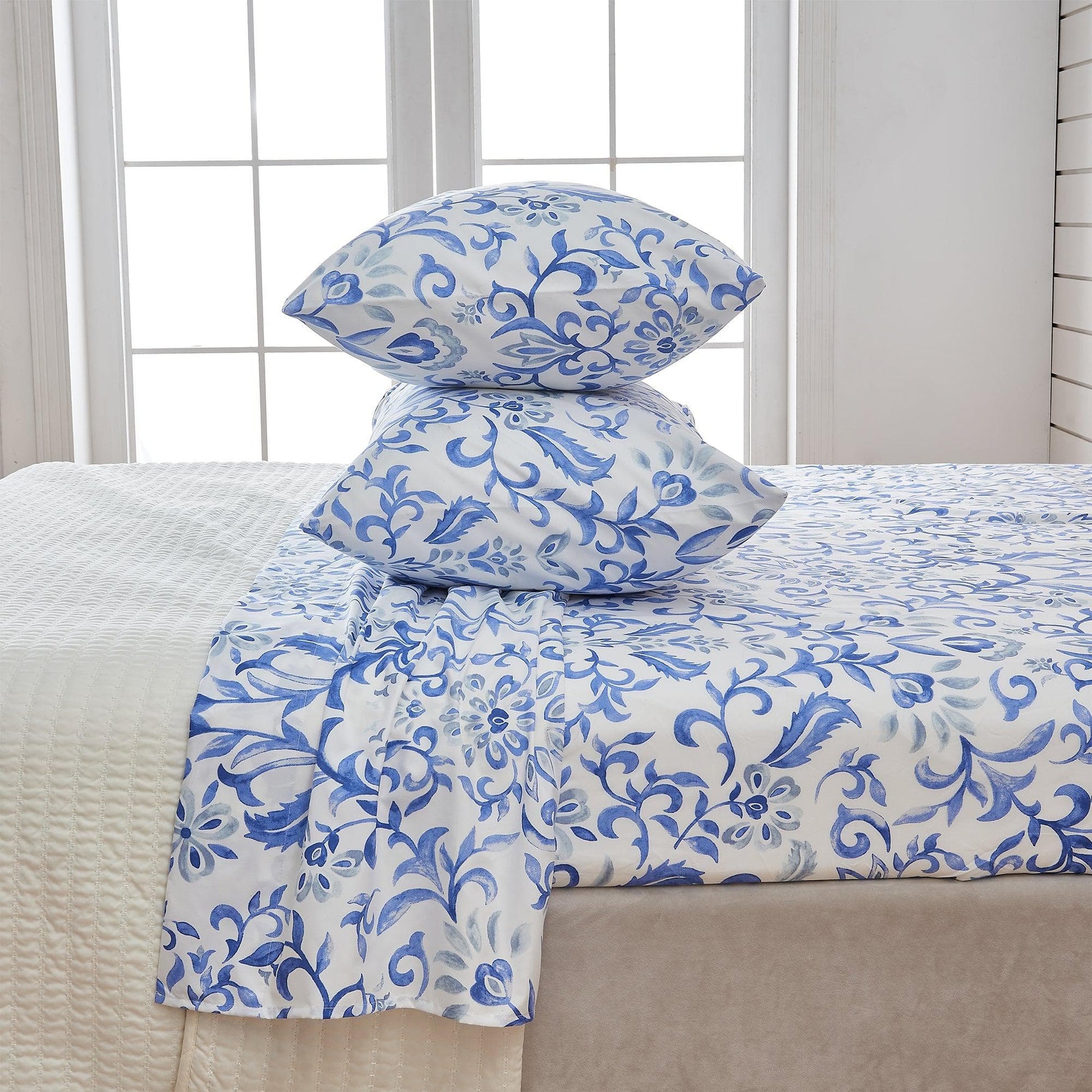 4 Piece Watercolor Floral Microfiber Sheet - Delia Collection - Boske.store