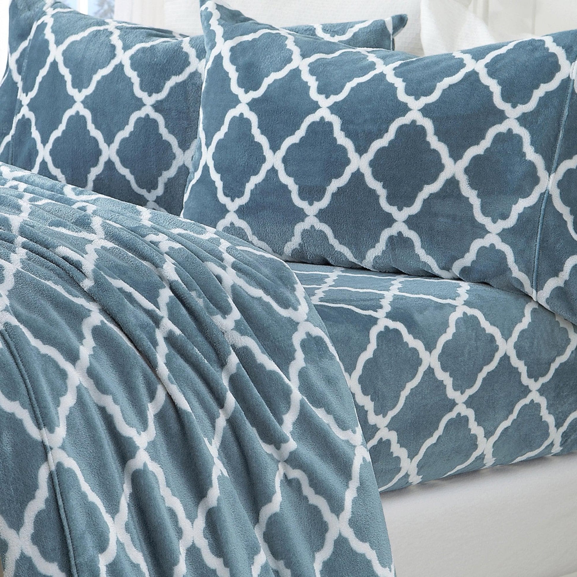 4 - Piece Printed Plush Sheet - Velvet Luxe Lattice Collection - Boske.store