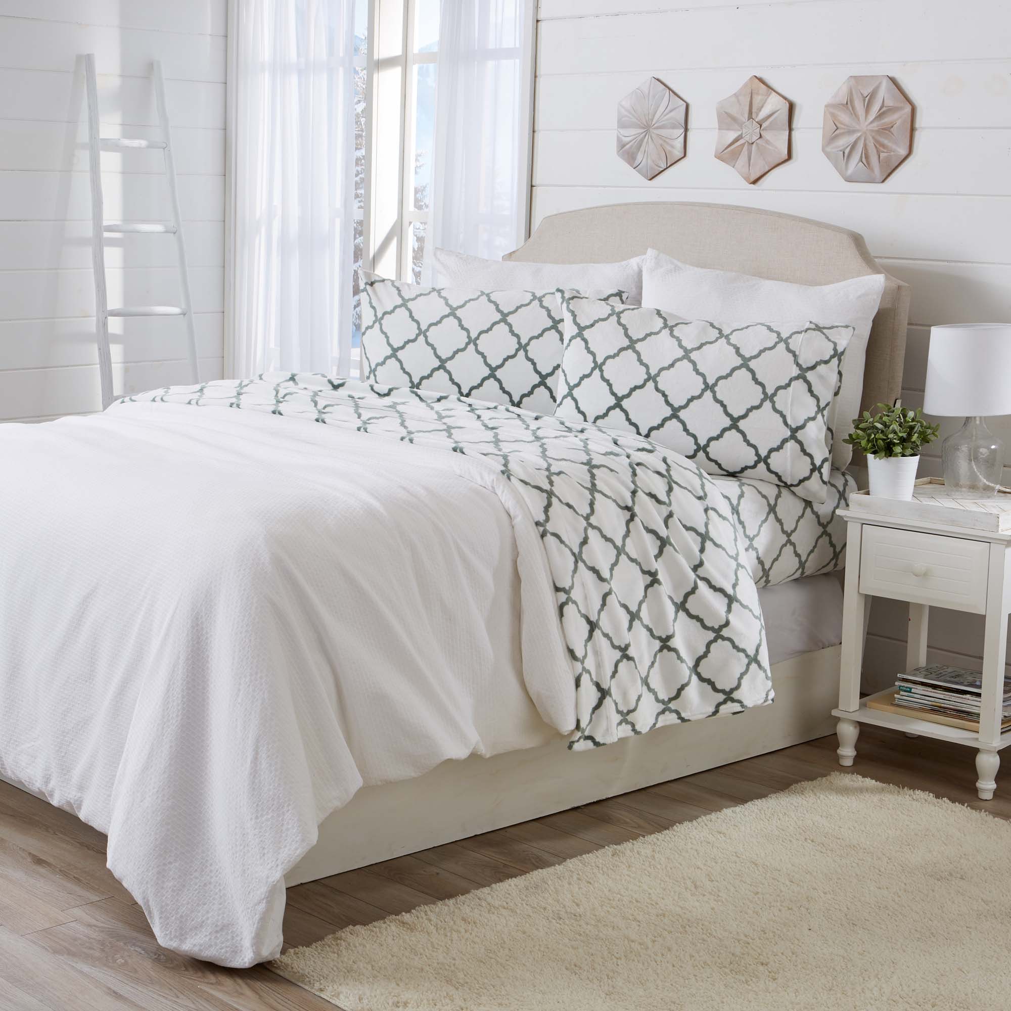 4 - Piece Printed Plush Sheet - Velvet Luxe Lattice Collection - Boske.store