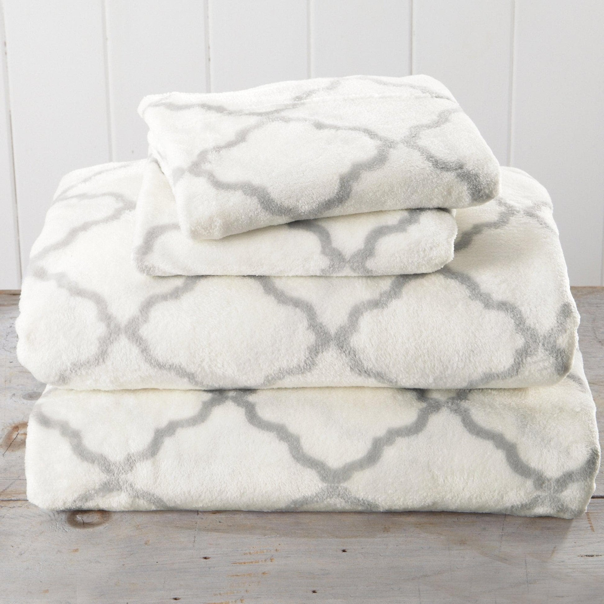 4 - Piece Printed Plush Sheet - Velvet Luxe Lattice Collection - Boske.store