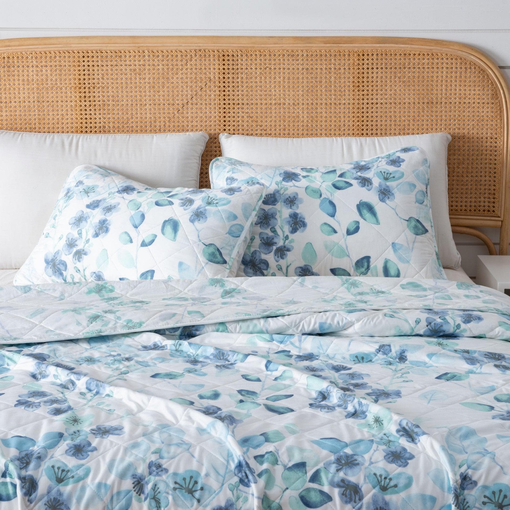 3 Piece Floral Quilt Set - Miranda Collection - Boske.store