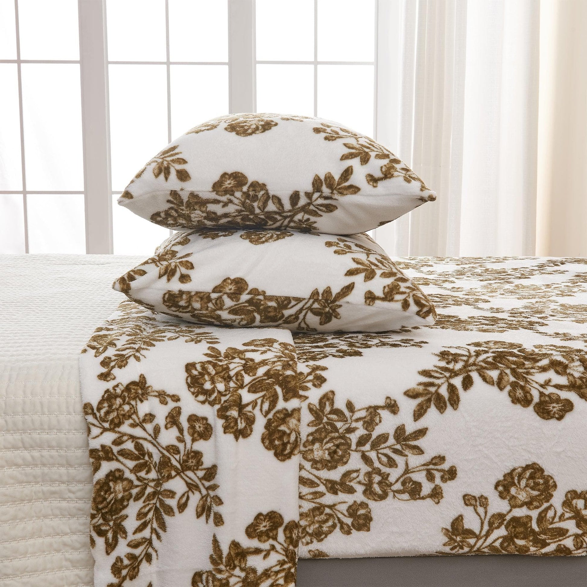 4 - Piece Printed Plush Sheet - Velvet Luxe Lattice Collection - Boske.store
